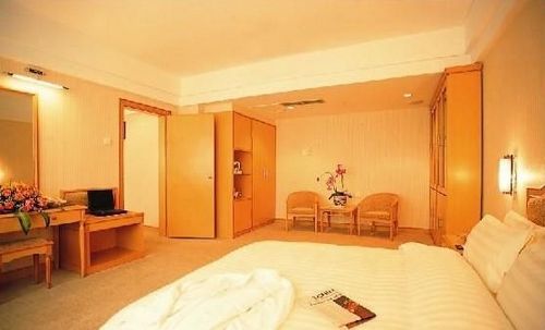 New Seasky Hotel Wuhan Chambre photo
